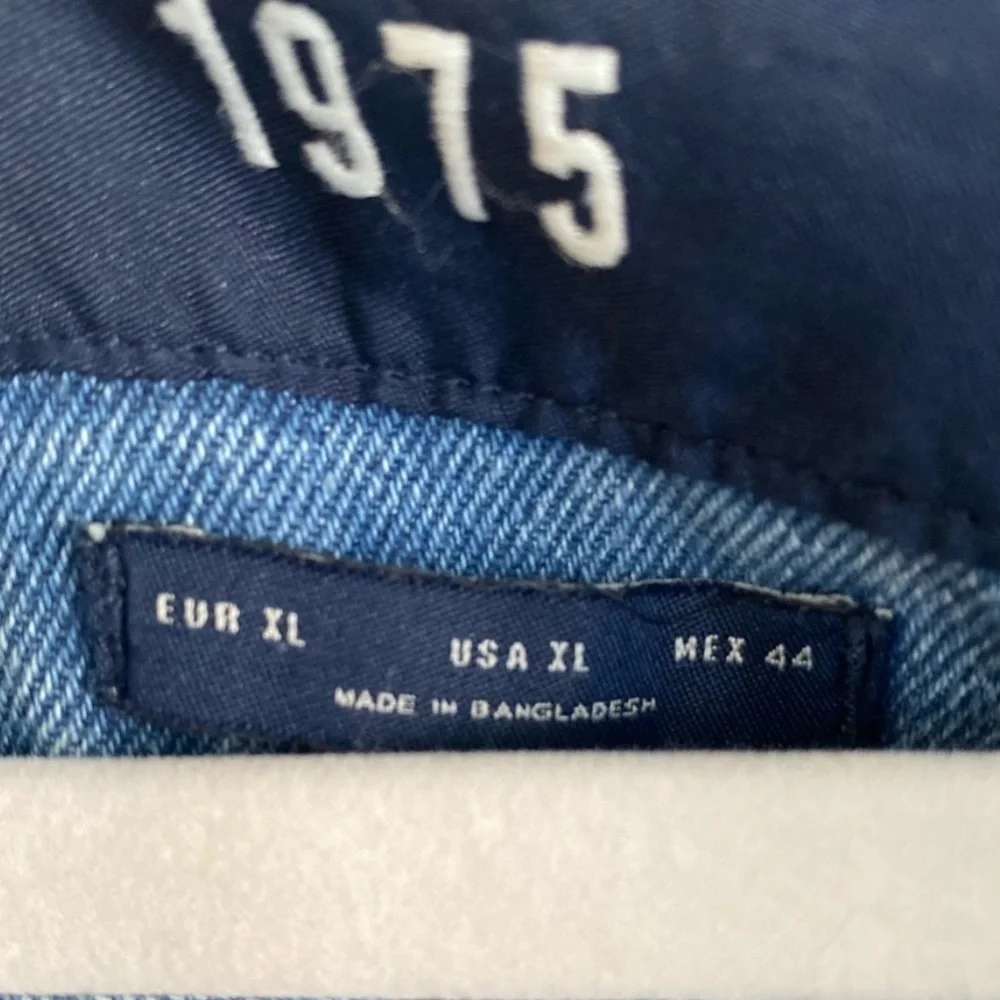 Zara Light Blue Denim Jacket - Picture 2 of 3